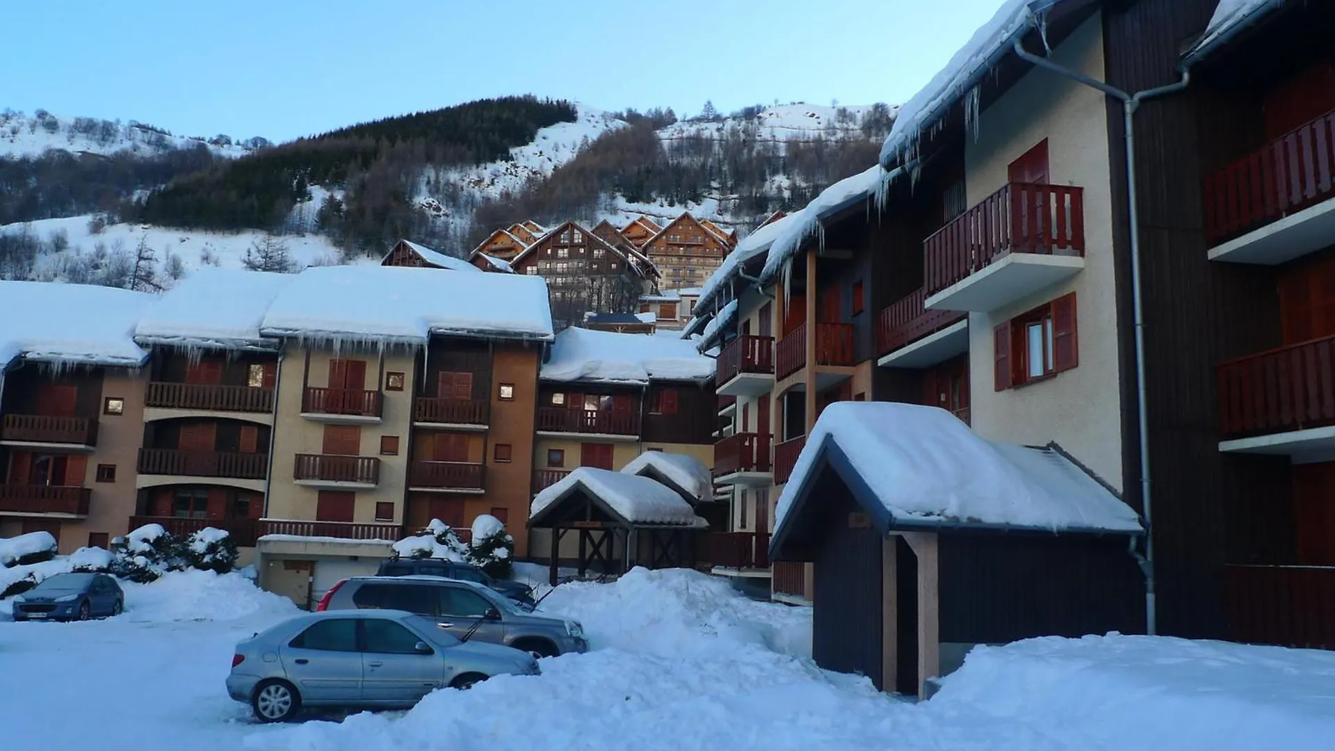 **Studio Cabine Pour 4 Pers. - Confort, Proximite Commerces/Telecabine, Animaux Acceptes** - Fr-1-263-5 Valloire Διαμέρισμα